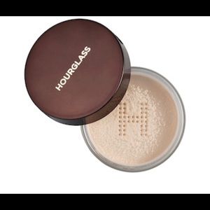 Hourglass veil loose powder trial size